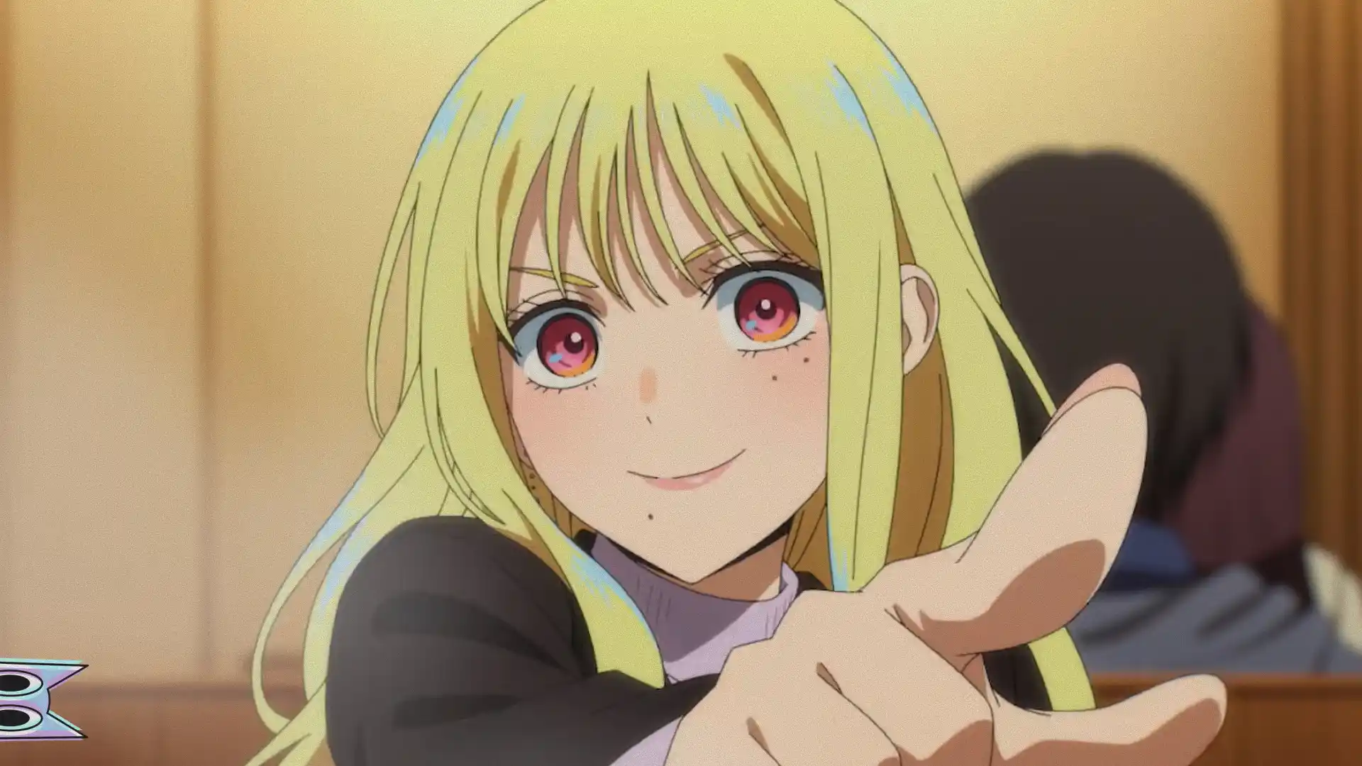 Gero usando suas técnicas de veneno e Kinosaki sorrindo no visual do anime MARRIAGETOXIN.